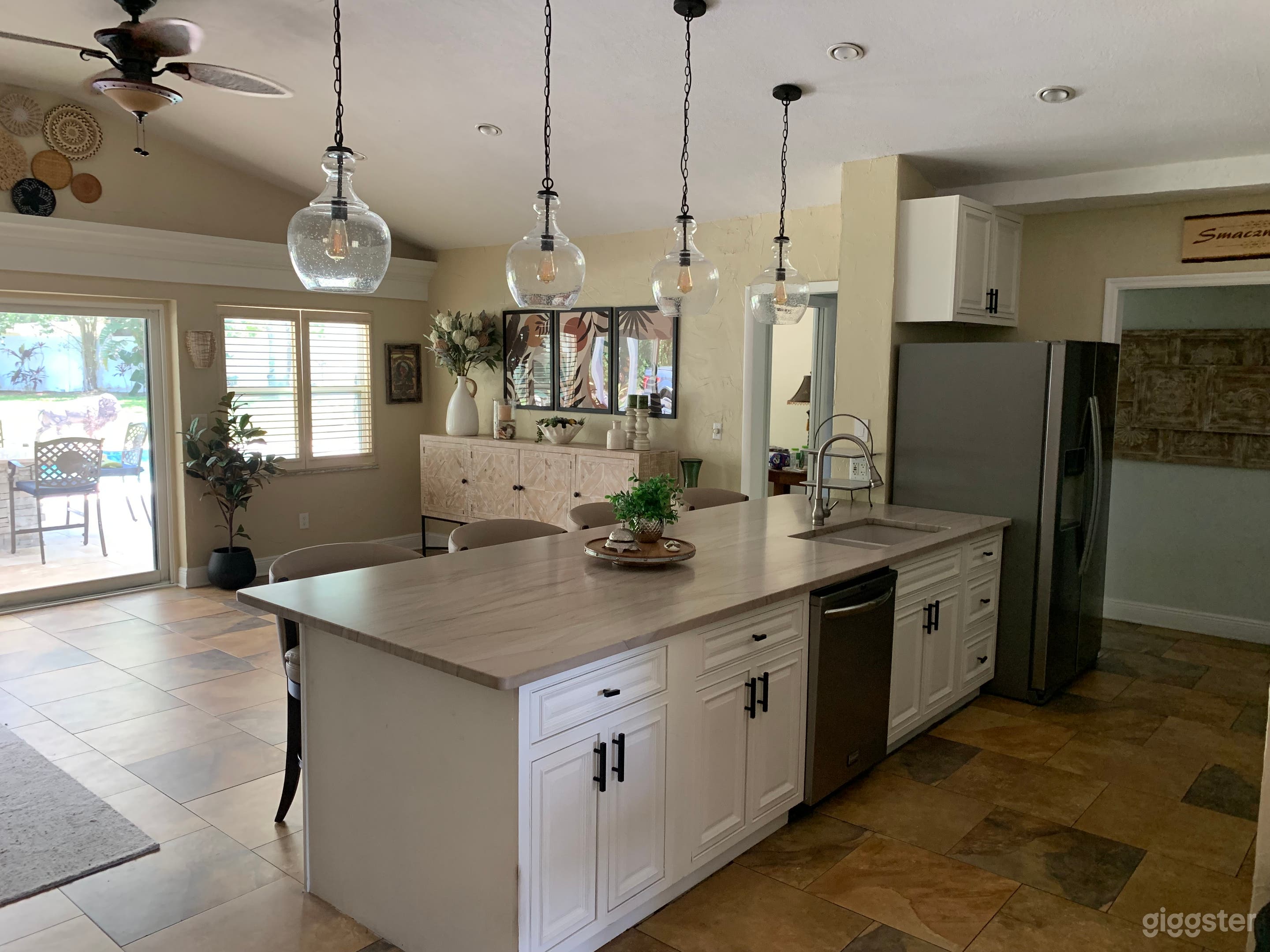 Charming Home for production/Shoots Photo 1