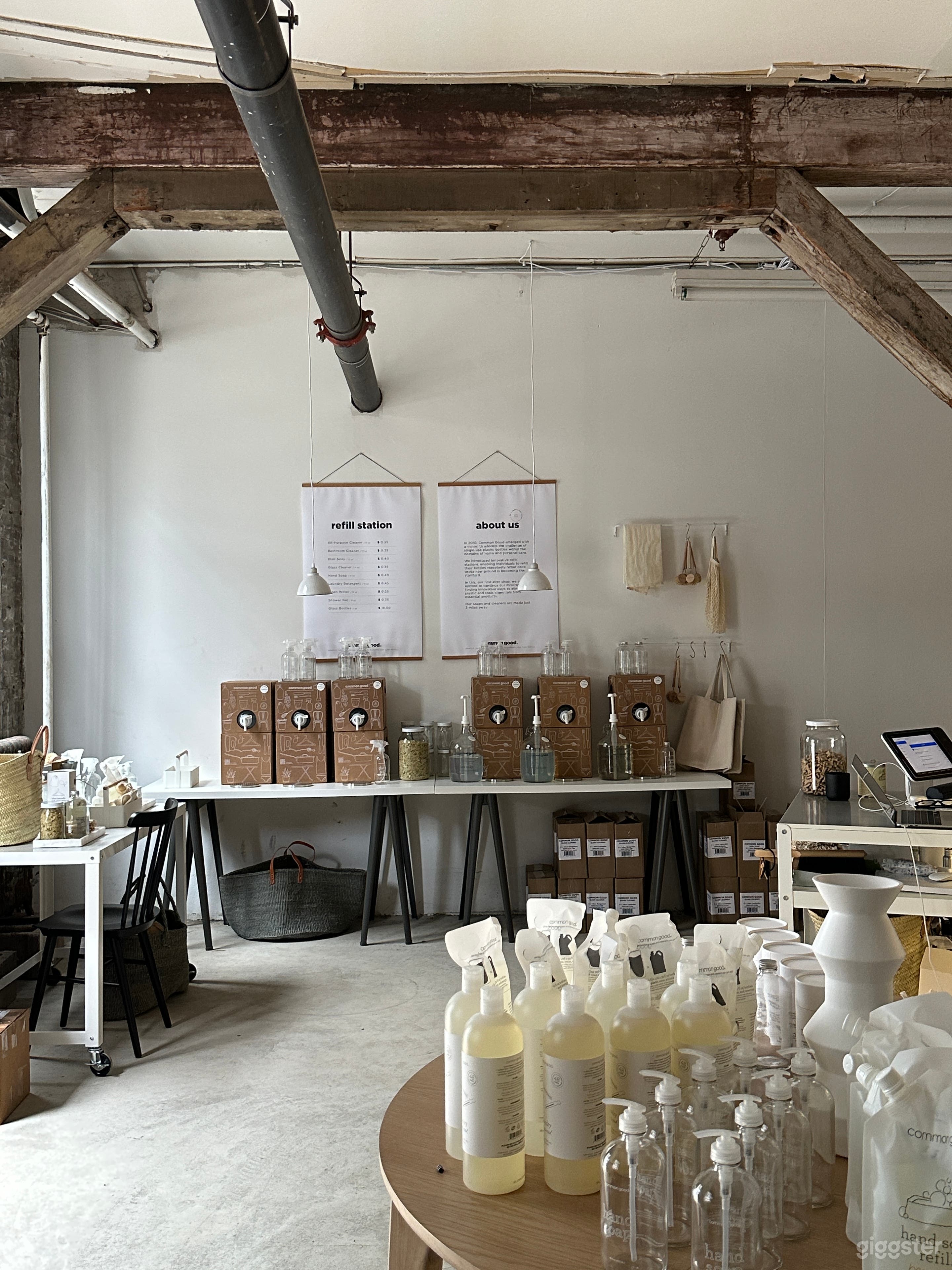 Gorgeous Retail Space in Prime Greenpoint Photo 3