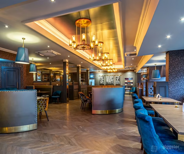  Whole Venue Hire: High End Restaurant & Bar 