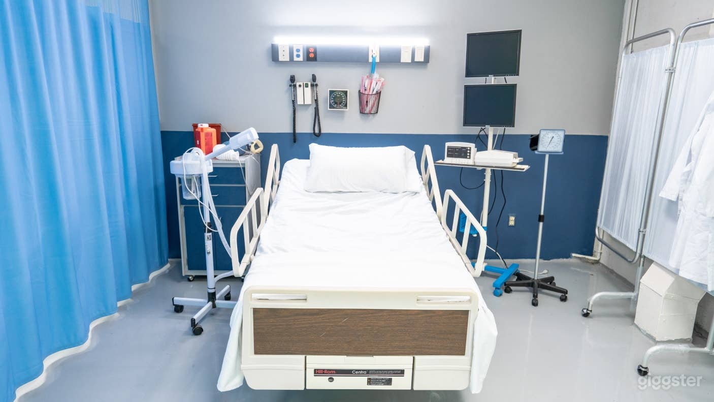 Studio Space with Hospital Room Film Set Photo 3