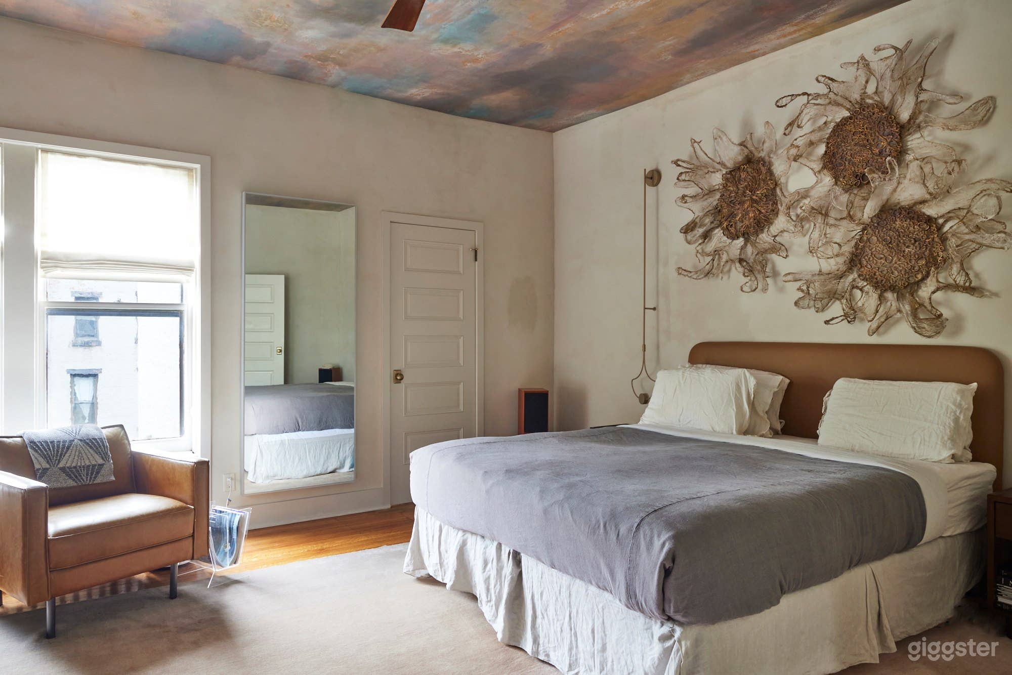 Elegant 1890s Brownstone in Park Slope Photo 4