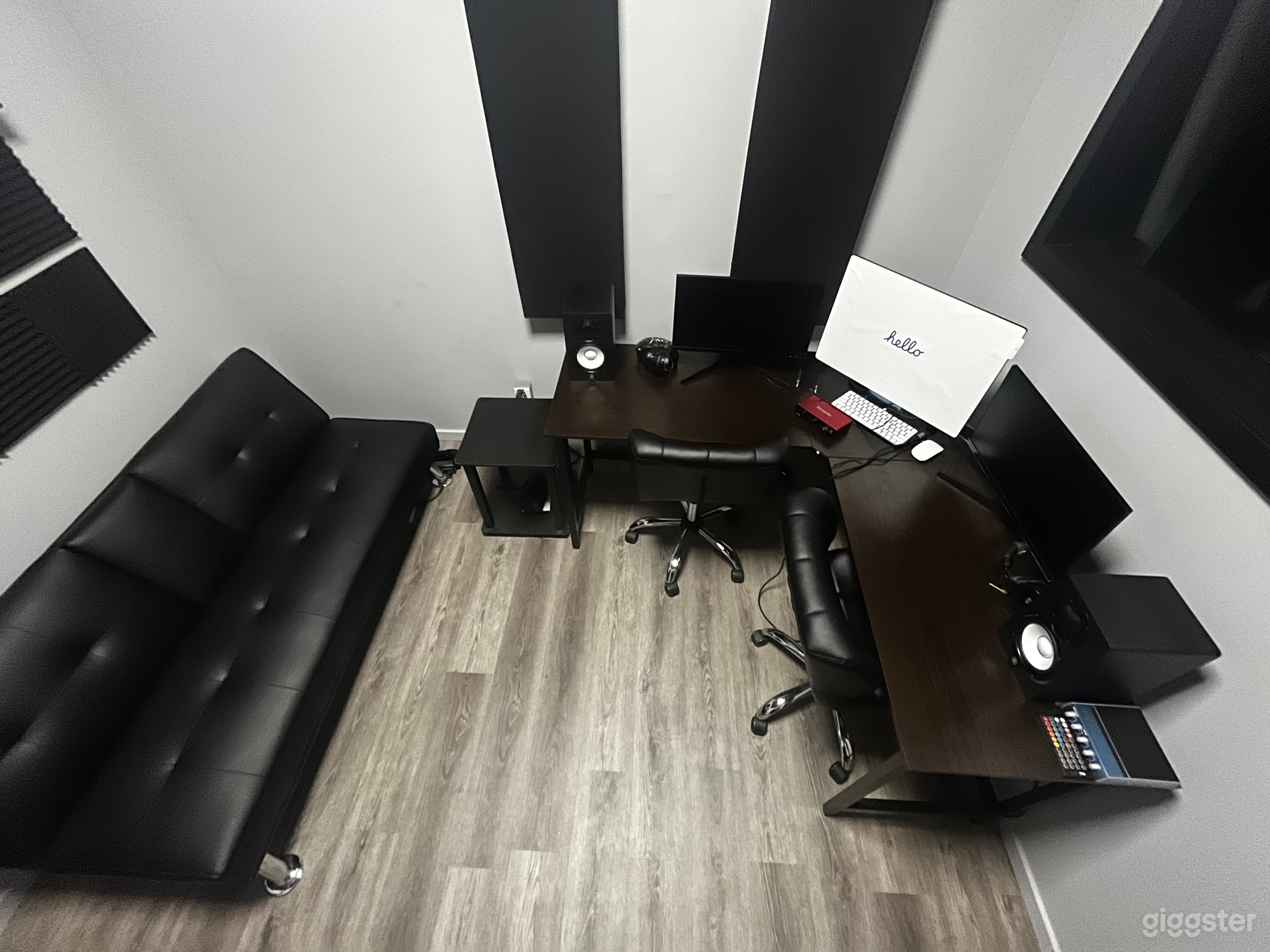 Recording Studio Room Photo 4