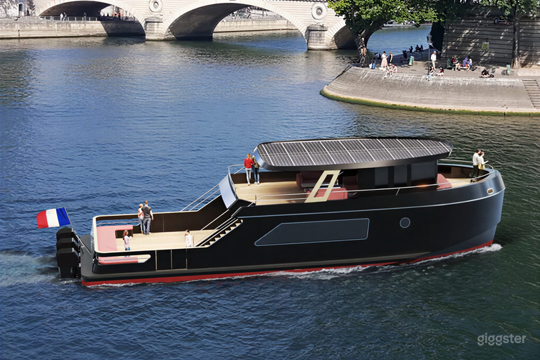  Yacht d'Élite pour Événements avec Pont Supérieur Couvert 