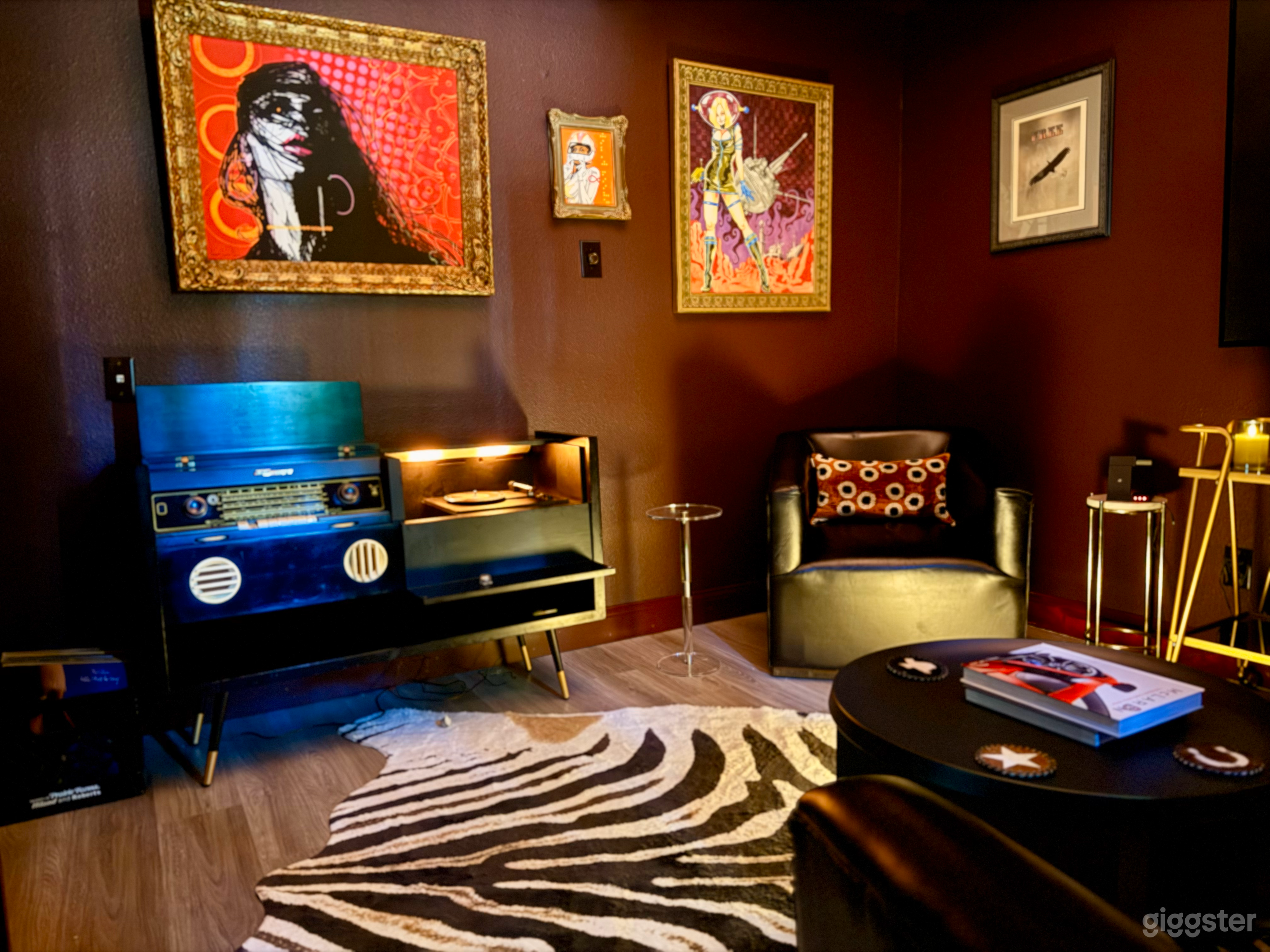 Speakeasy Pool House – Events, Photo Shoots & Meetings Photo 3