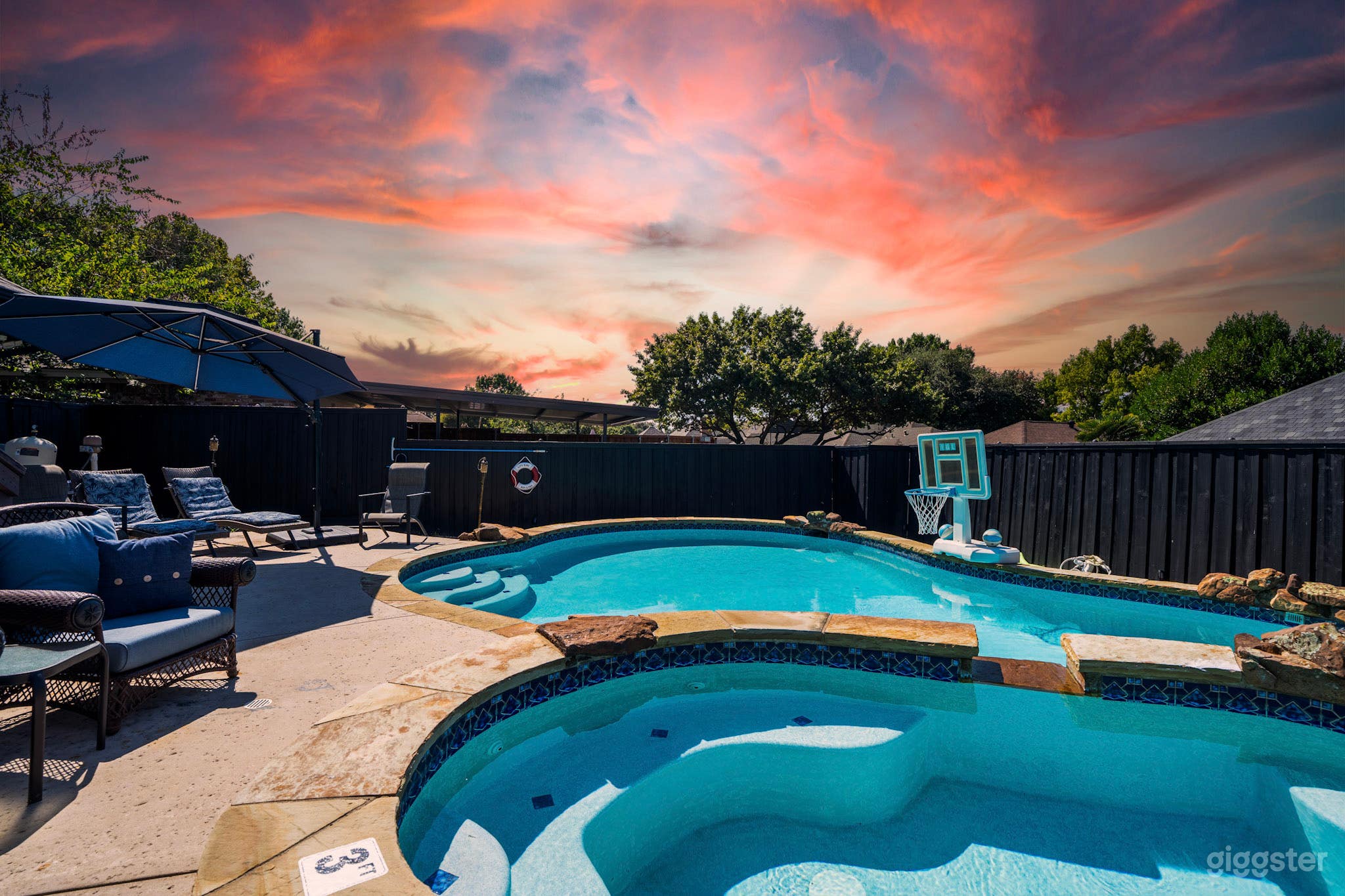 Speakeasy Pool House – Events, Photo Shoots & Meetings Photo 1
