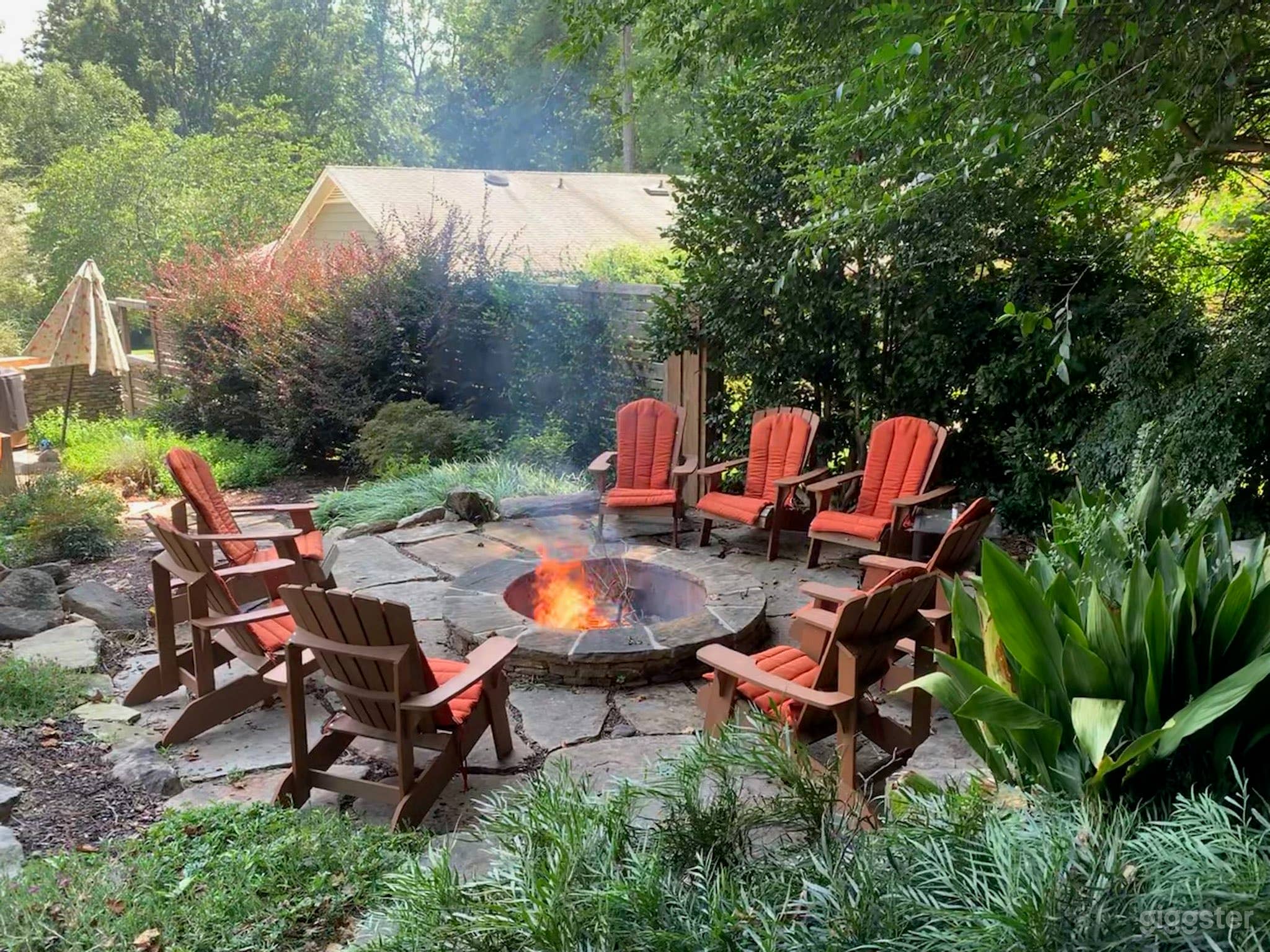 Stunning and Beautifully Designed Backyard Photo 3