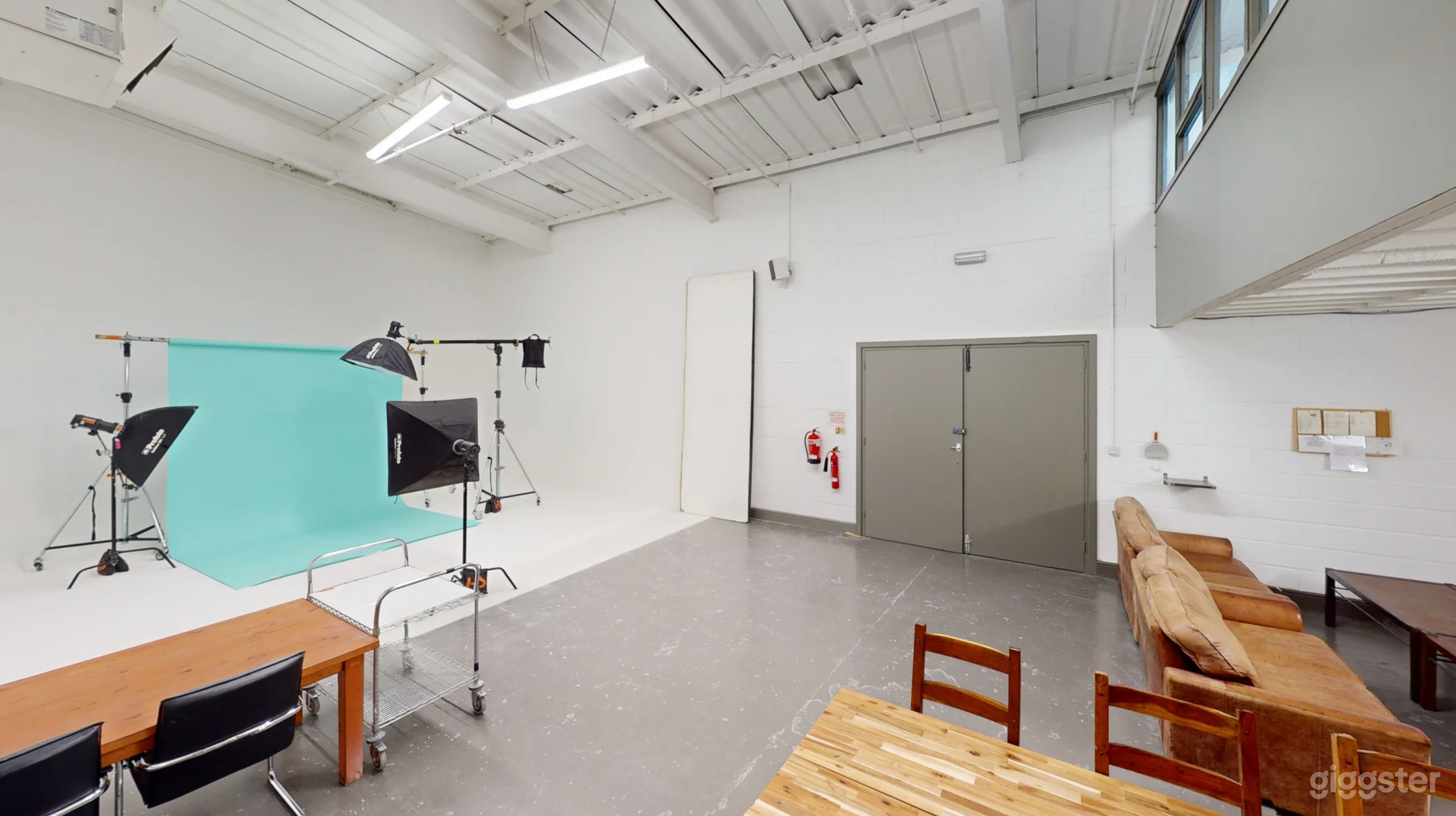 STUDIO 2 White Cove Mezzanine Photo 1