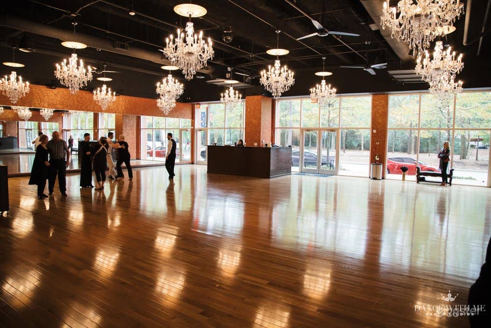 Beautiful and Classy Dance Studio in The Woodlands Photo 2