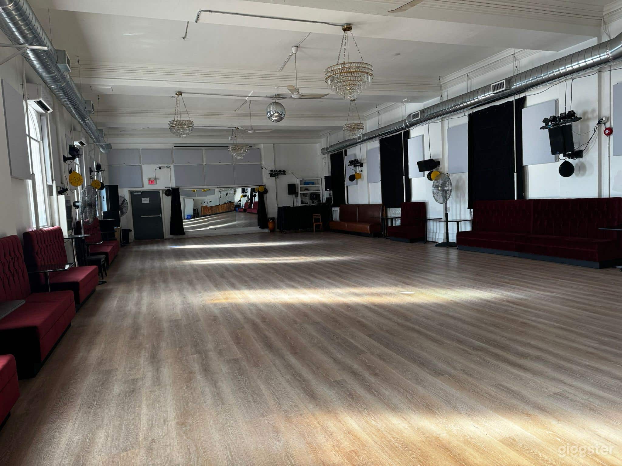 Creative Community Dance House Photo 2