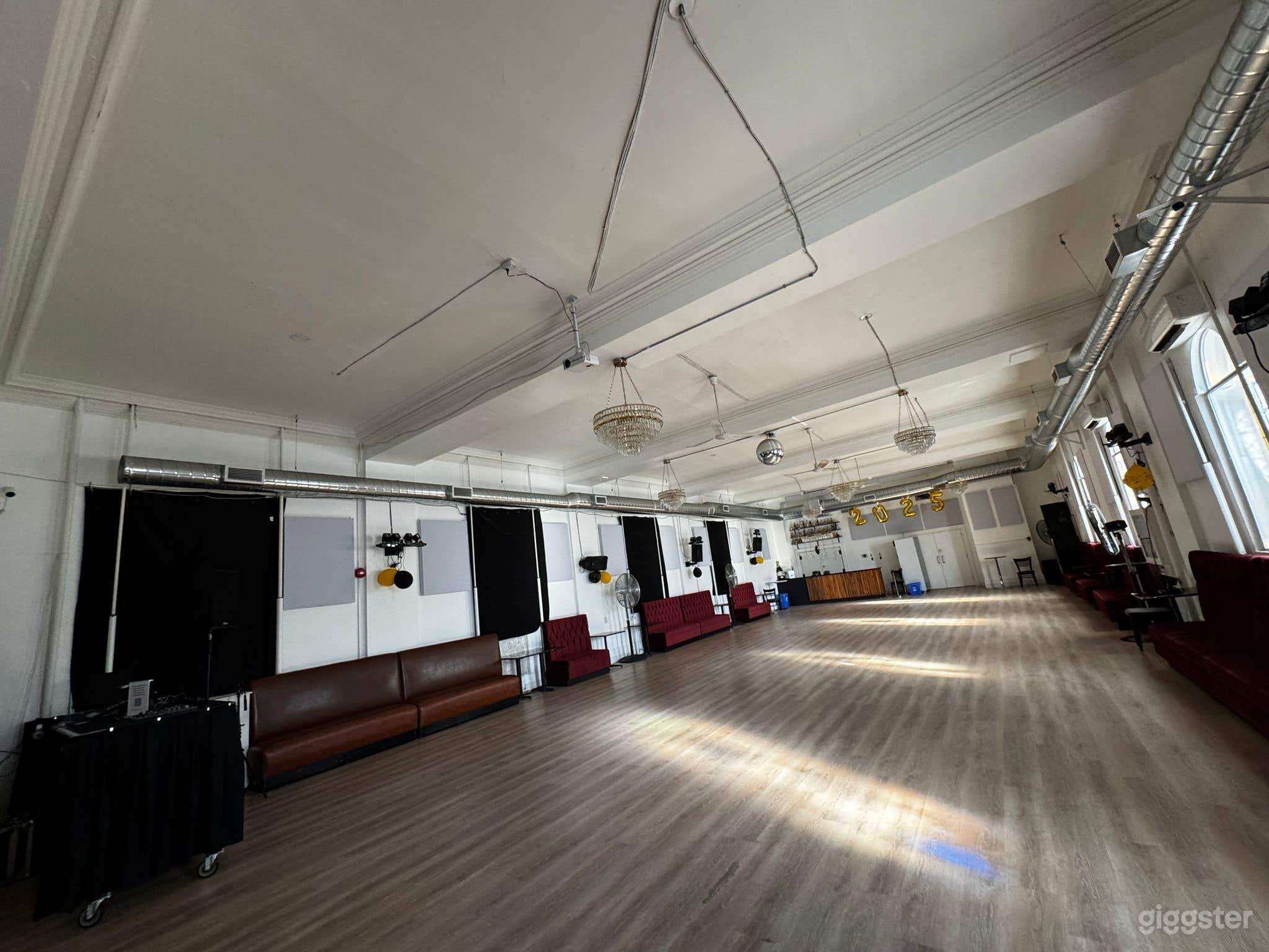 Creative Community Dance House Photo 4