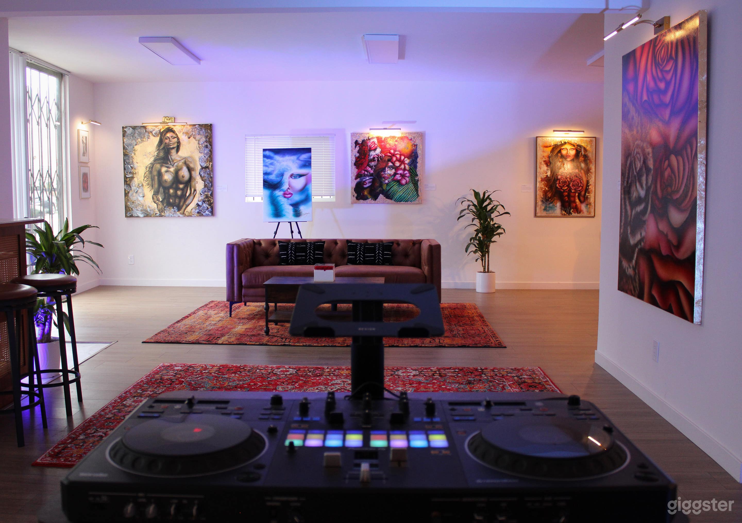 Boutique Event Space with Hollywood Sign Views Photo 3