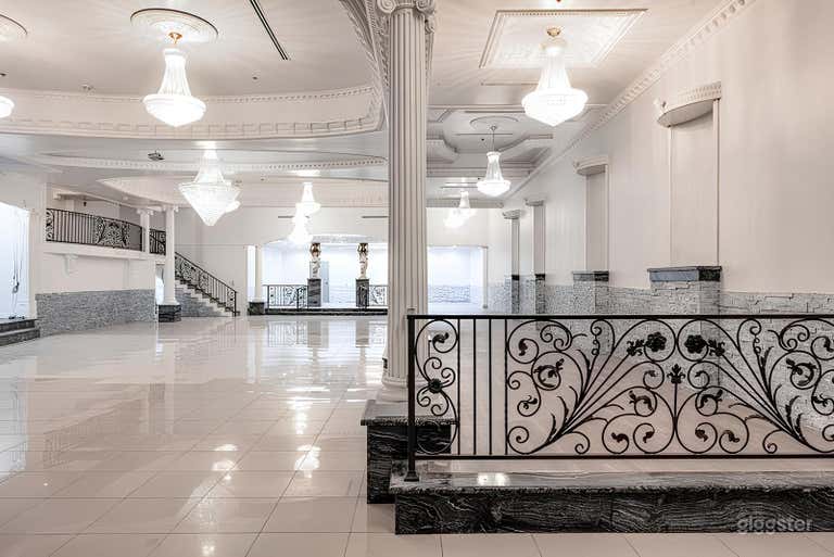  Beautiful Banquet Hall in North Hollywood 