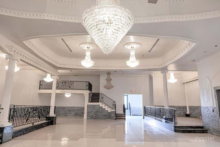  Beautiful Banquet Hall in North Hollywood 