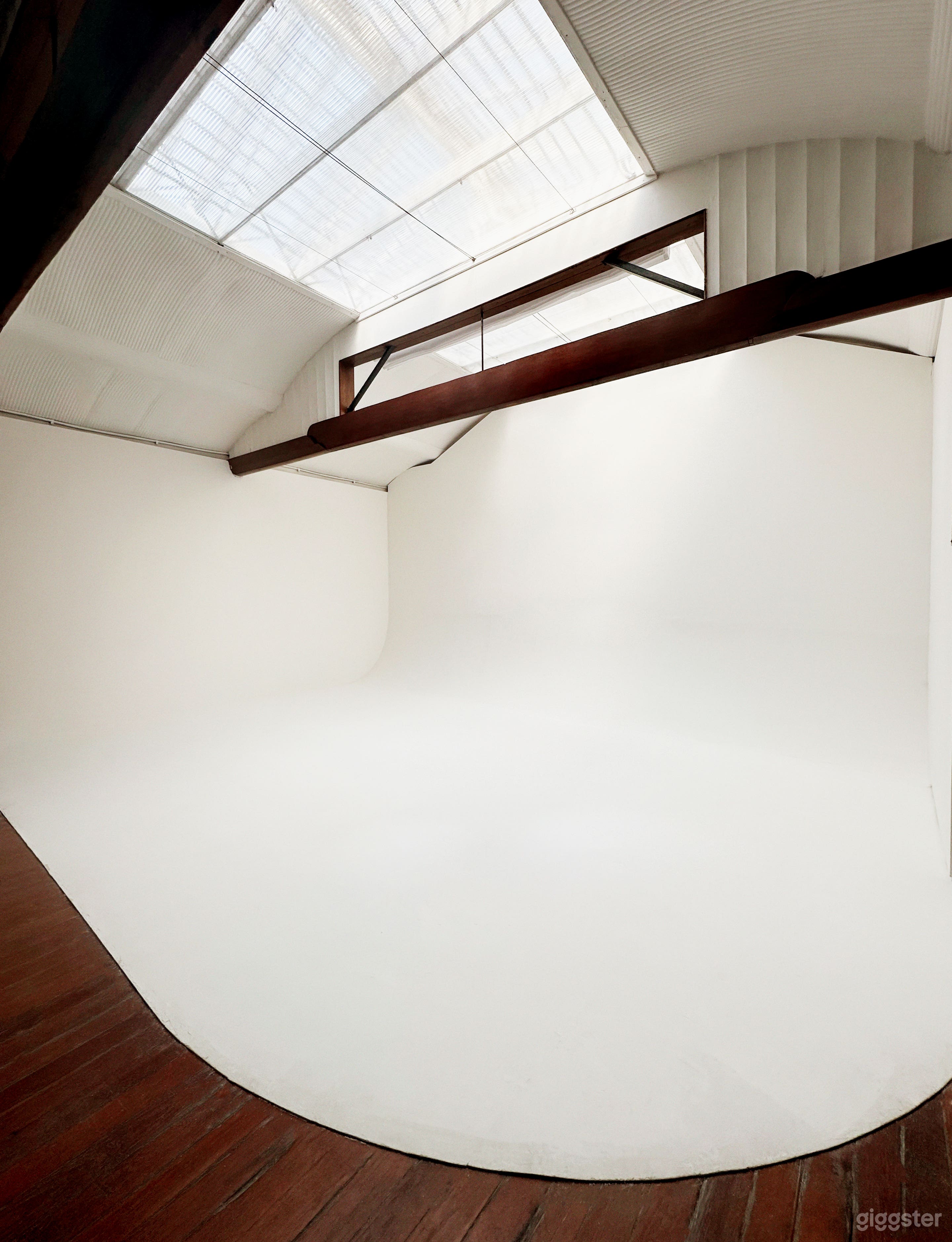 Photography Studio at the Heart of London Photo 4
