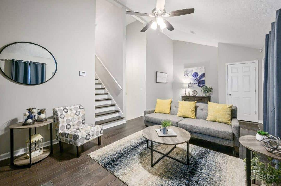 Lots of Hot Spots &amp; Activities Near This Townhome Photo 2