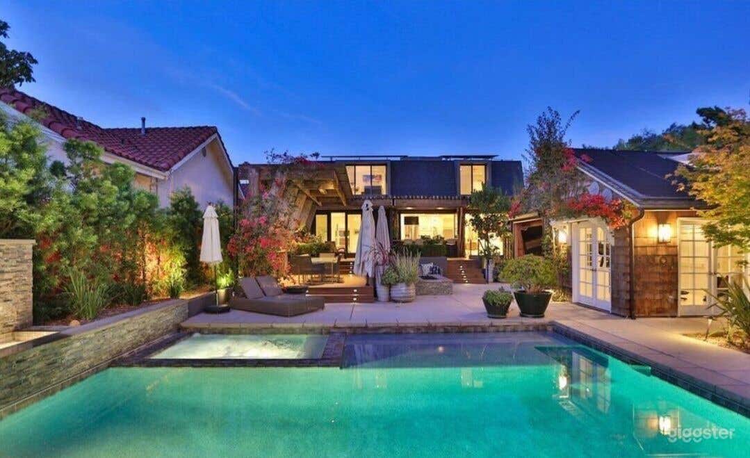 Resort Style Pool at West LA Photo 2