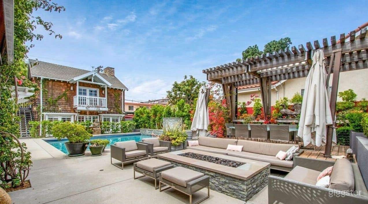 Resort Style Pool at West LA Photo 3