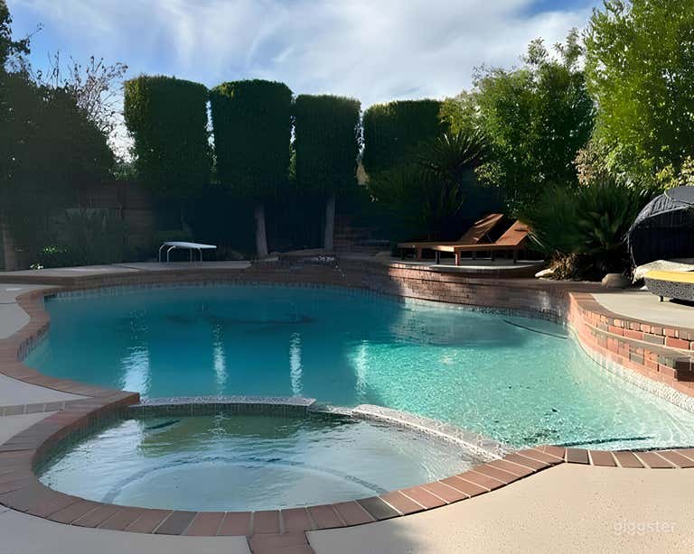  10ft Pool with Diving Board and Hot Tub 