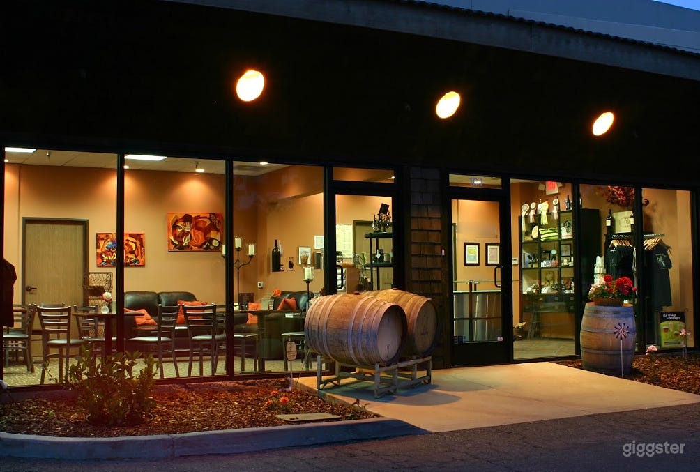Indoor &amp; Patio Restaurant + Winery - Event Venue Photo 1