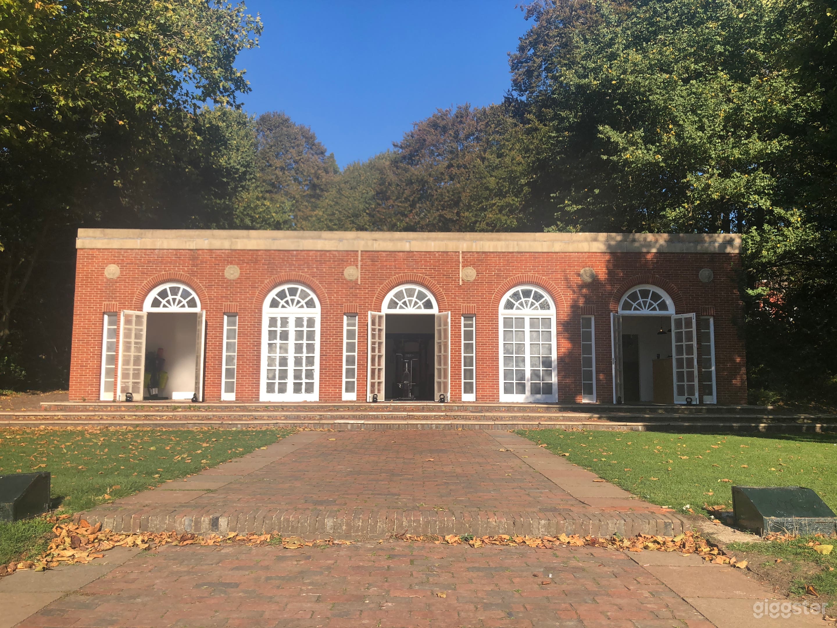 A Modern Twist To A Victorian Park Pavilion  Photo 1