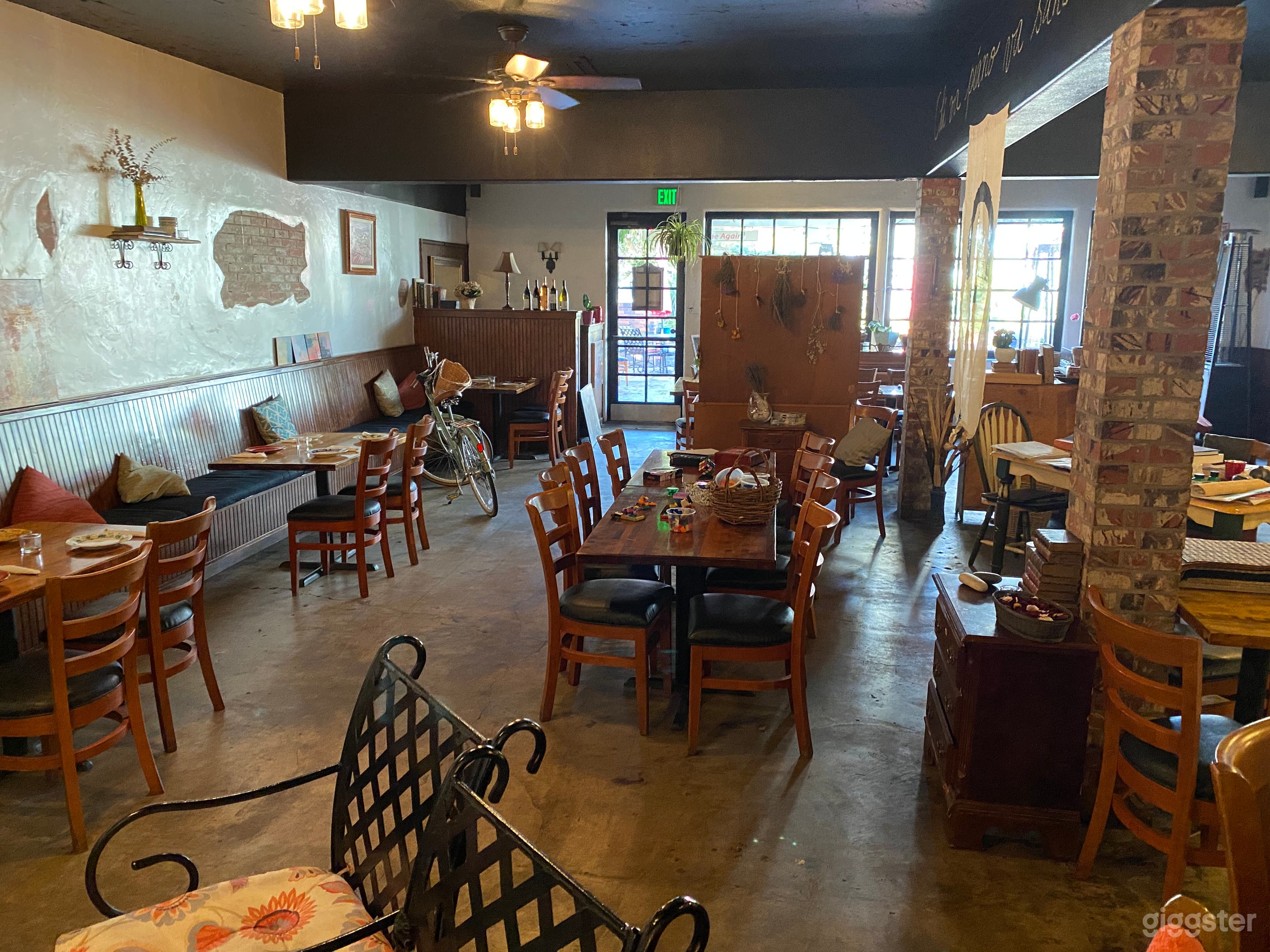 Vintage Decor by the Ocean Photo 1