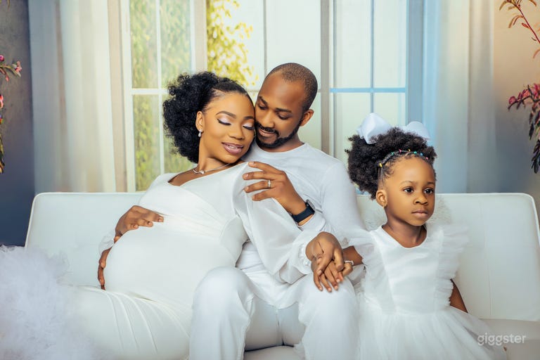  Realistic backgrounds photo studio with Lights and props 