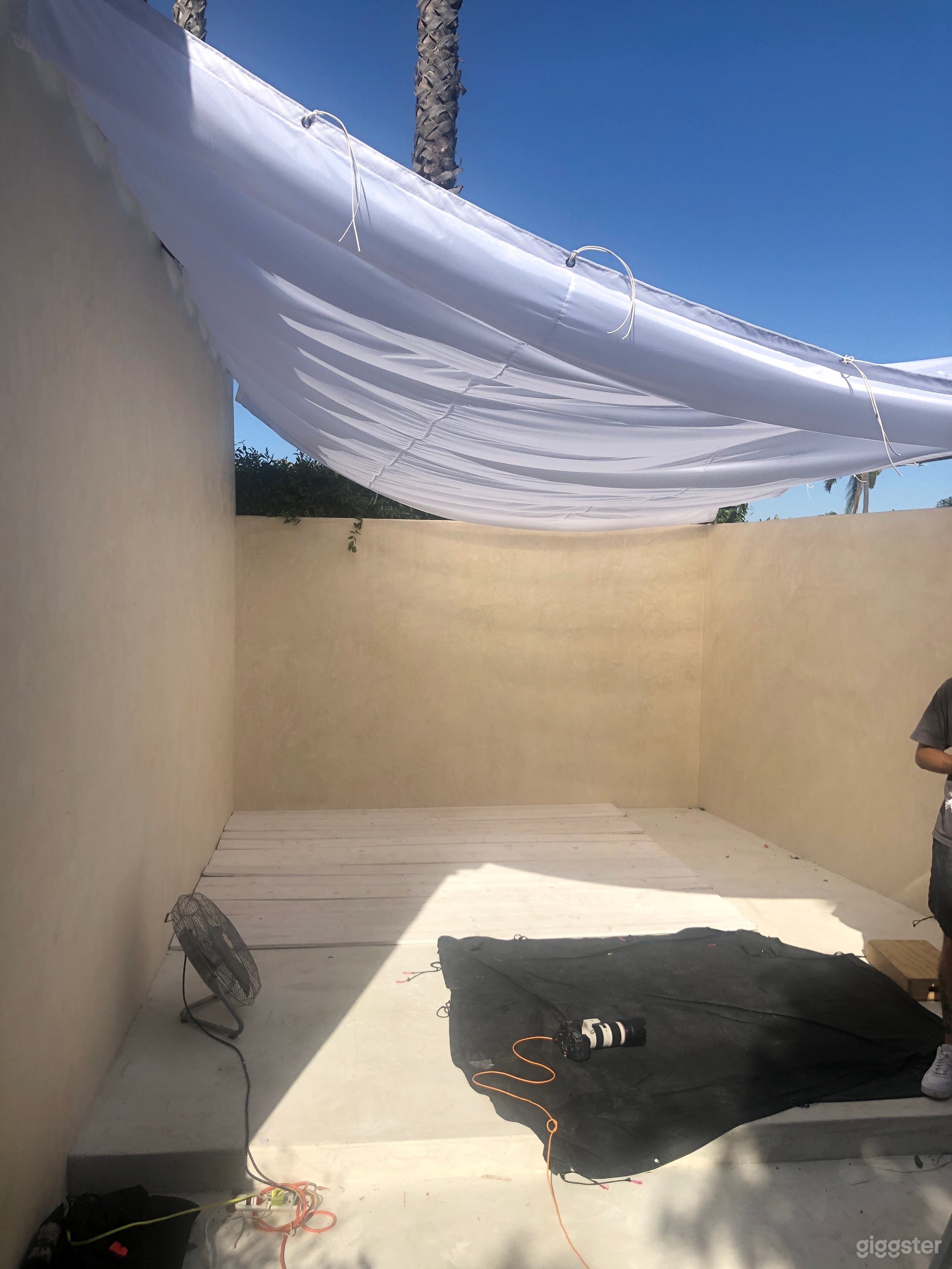 AMAZING NATURAL LIGHT STUDIO  Photo 1