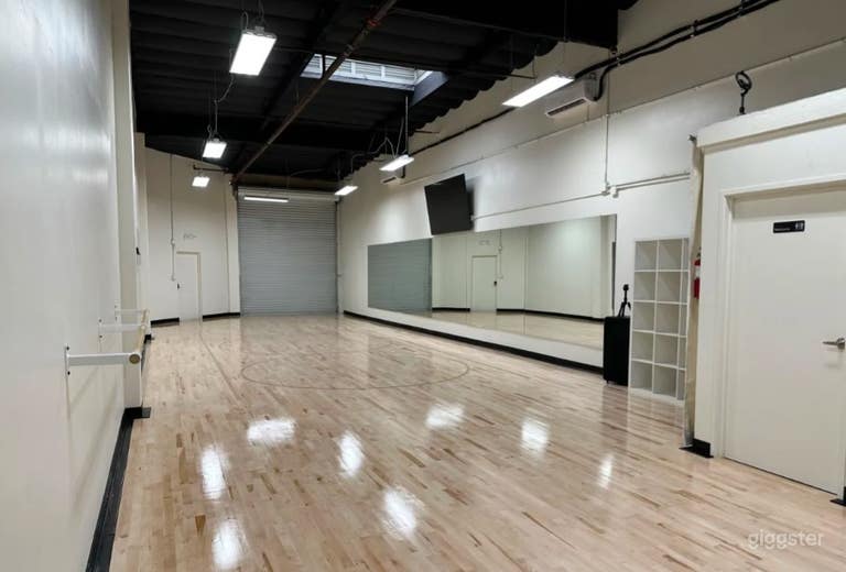  Wide Open Skate and Dance Studio 