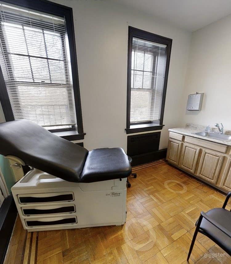 Historic Medical Office in Downtown Jersey City Photo 4