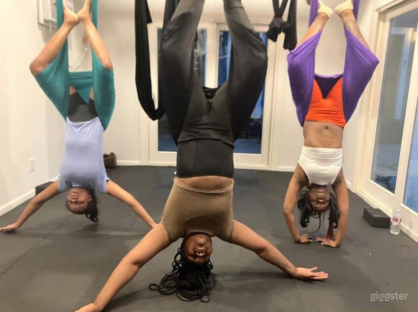 Amazing Aerial Yoga Studio in Houston Photo 3