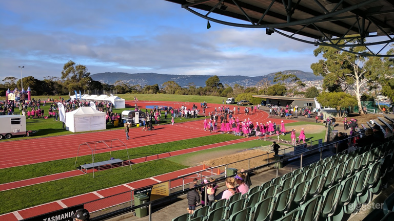  Struttura per Atletica Leggera con Tribuna 