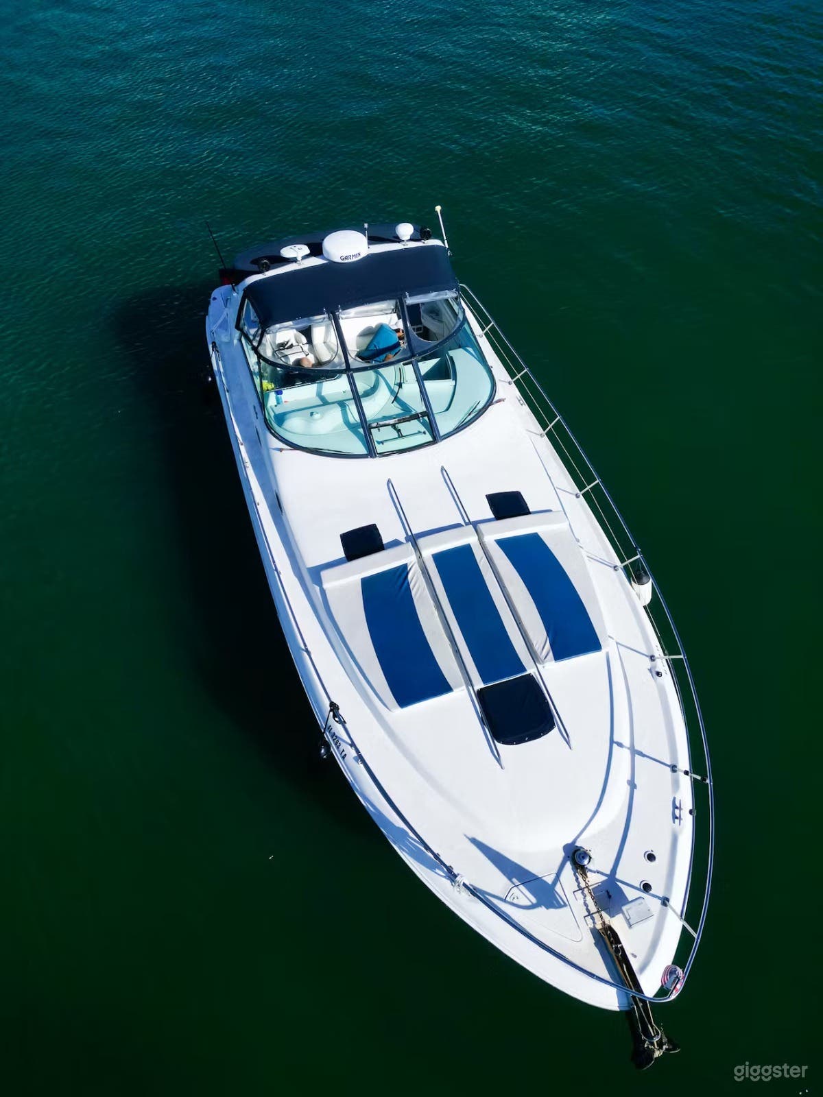 44' Searay Sundeck Yacht Photo 2