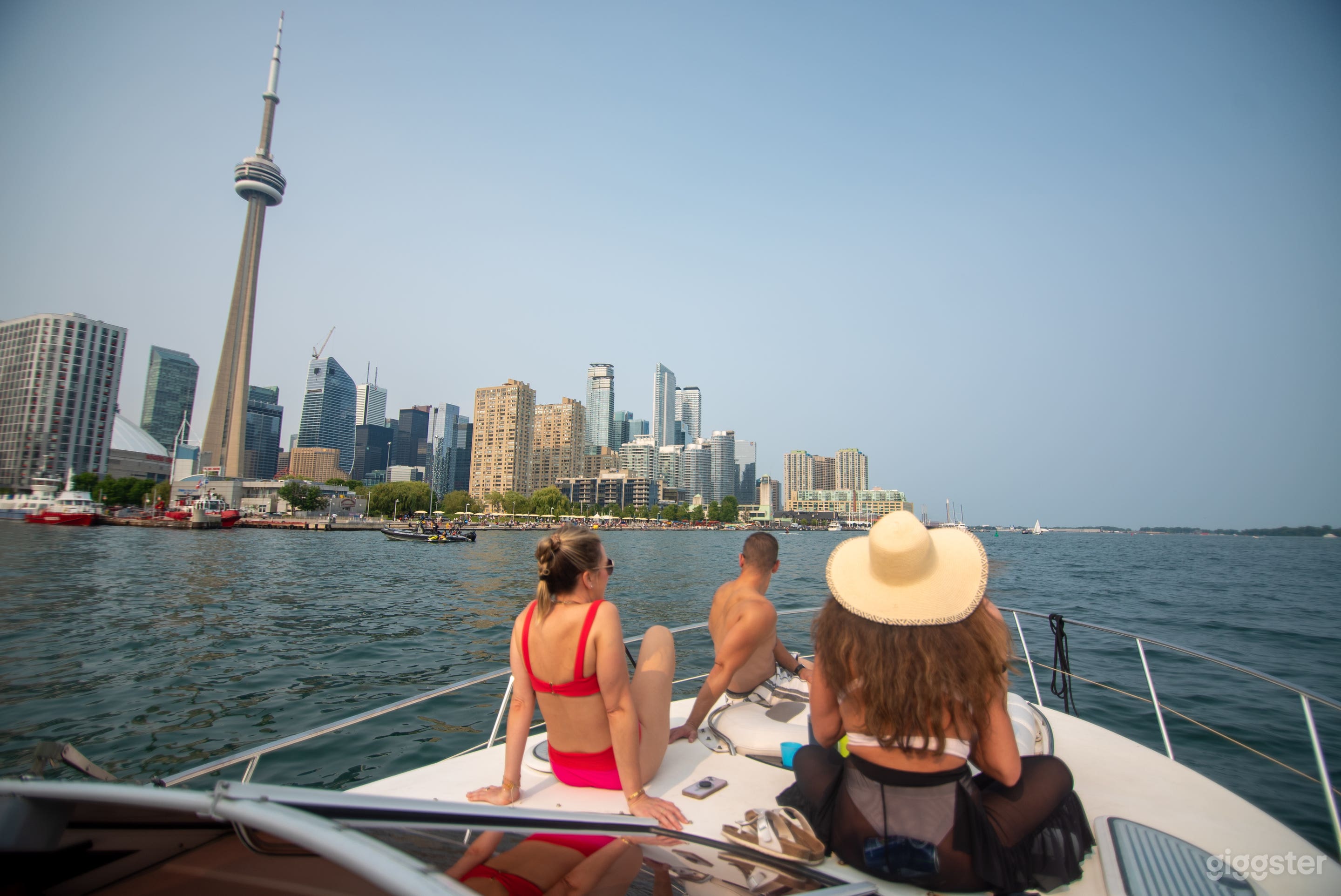 Medium Beautiful Yachts Photo 1