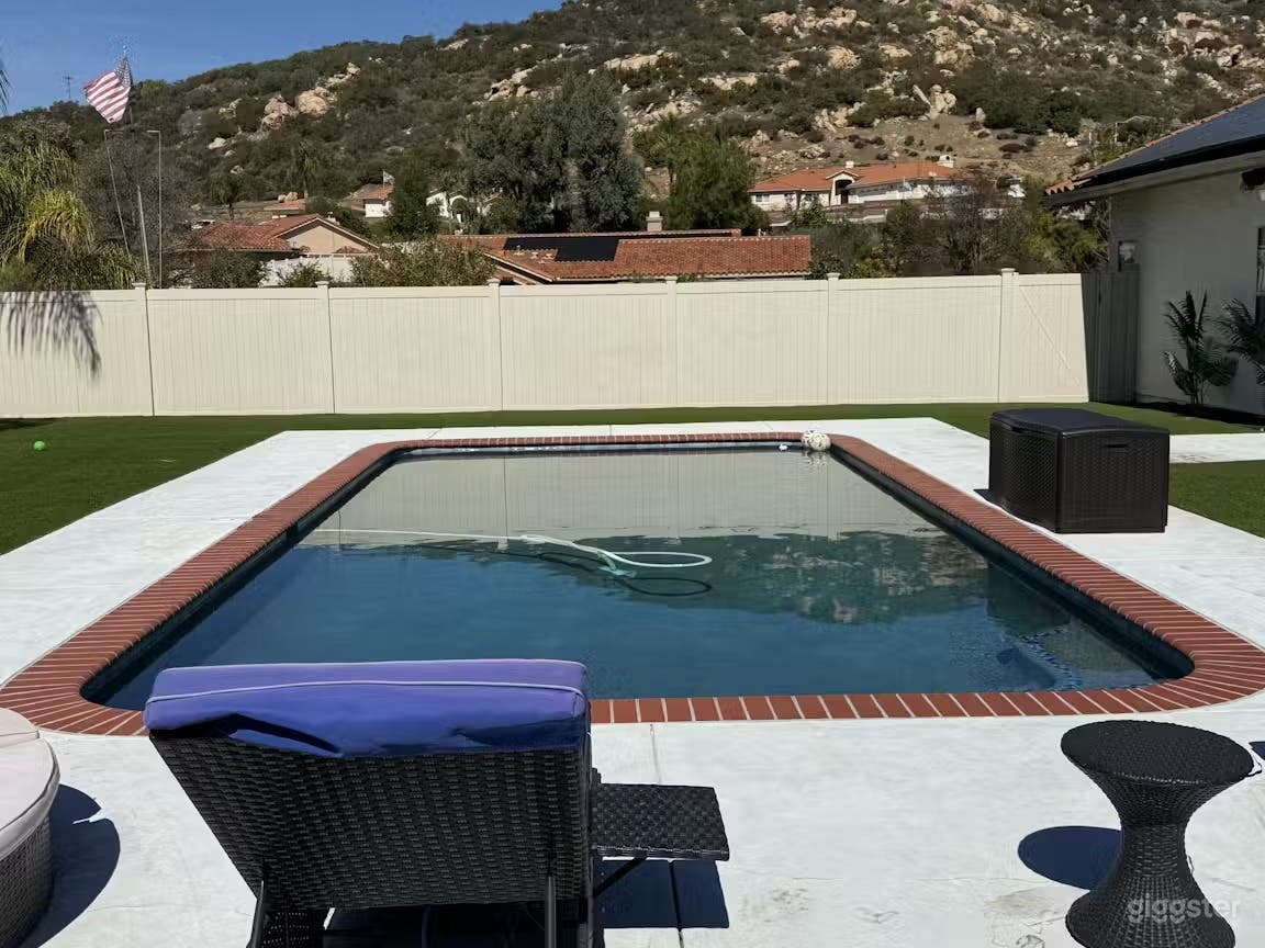 Charming Private Pool Oasis in Alpine Photo 4