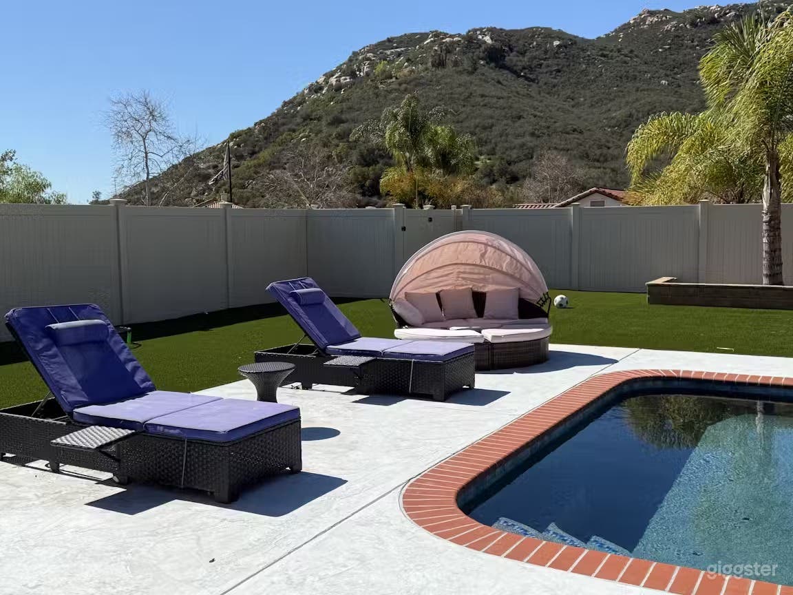 Charming Private Pool Oasis in Alpine Photo 2