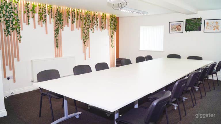  The Forum Room 
