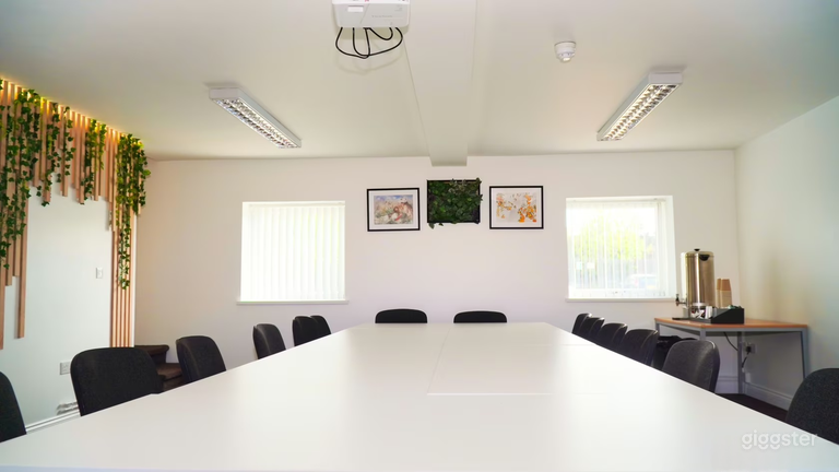  The Forum Room 