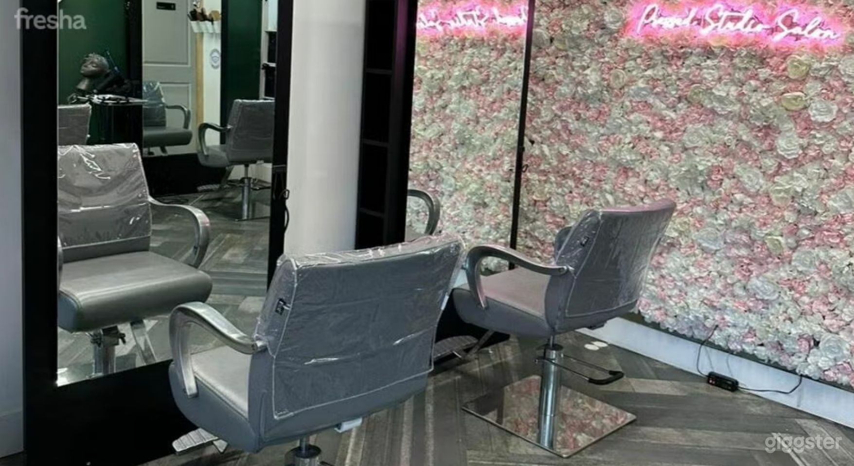 Hybrid salon + creative space Brooklyn Photo 2