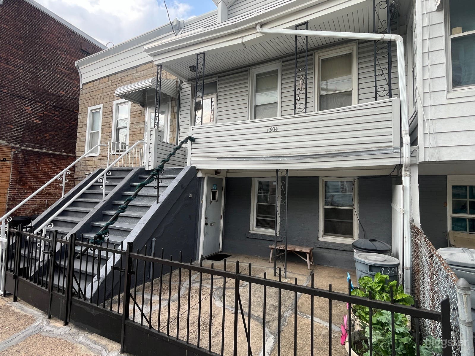 Retro-looking urban home Photo 4