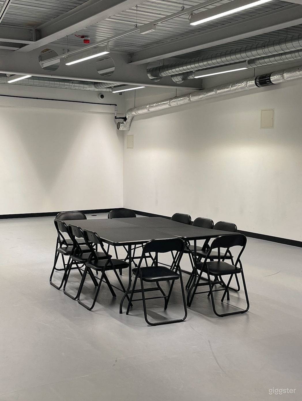 Multi-Use Studio Space - East London Photo 3