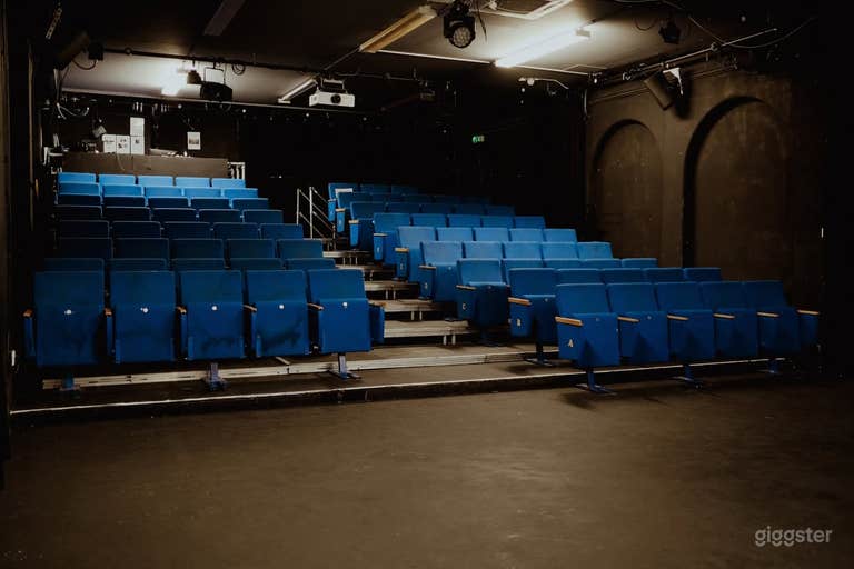  Theatre in Clapham 