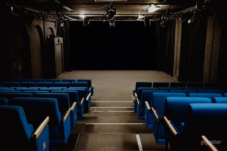  Theatre in Clapham 