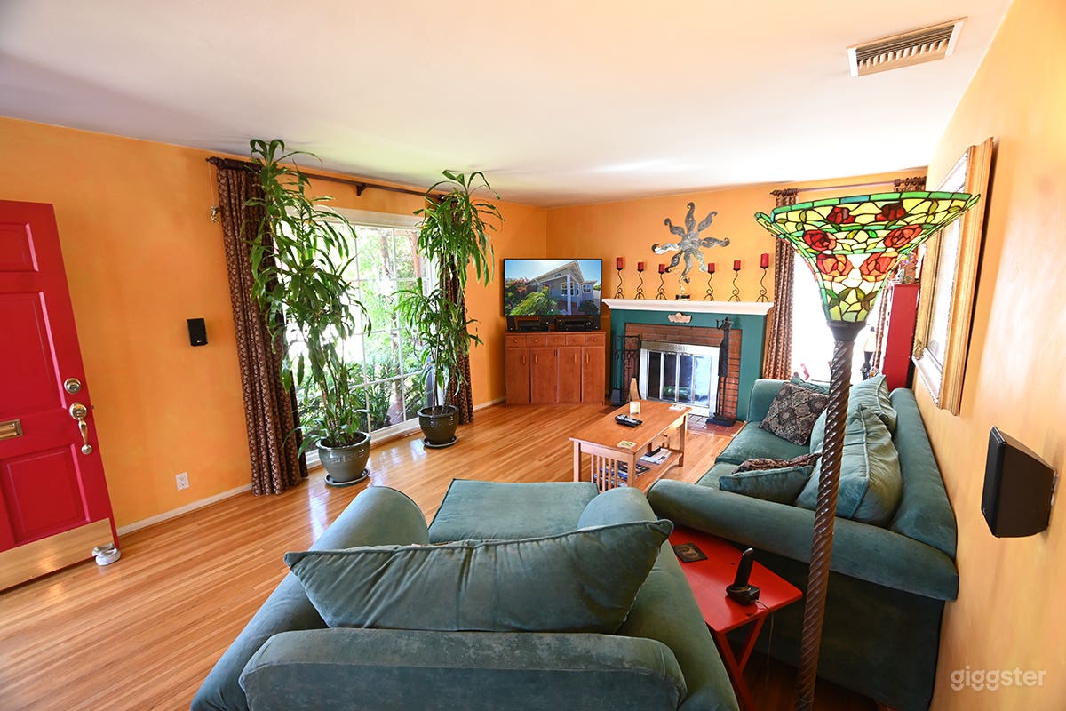 Colorful Bohemian Home Photo 3