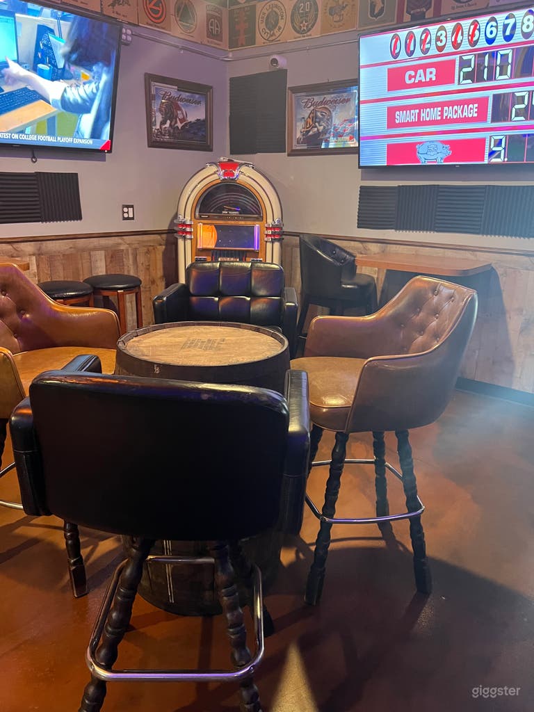  Grande sala con bar e cucina 
