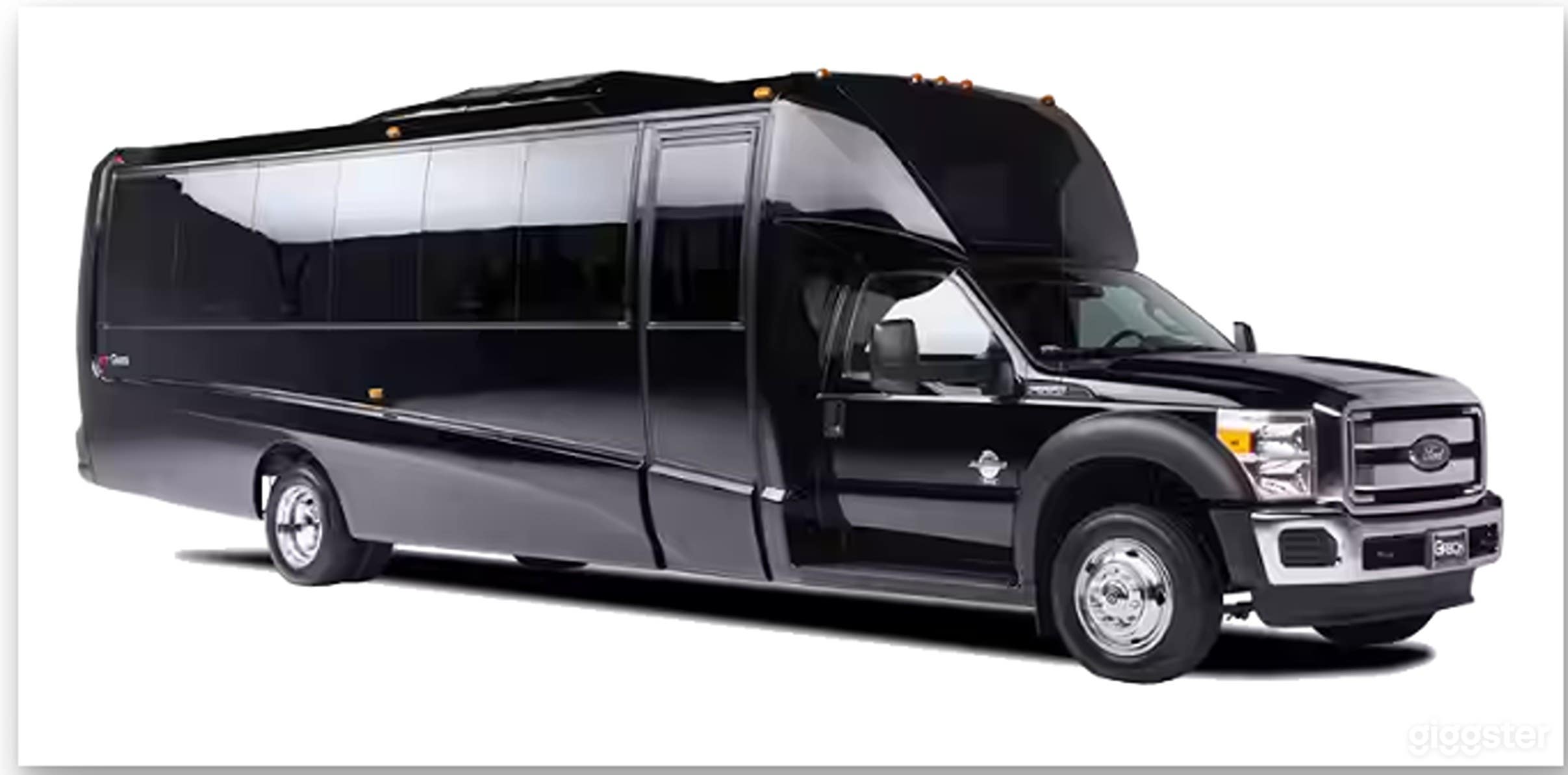 27 Passenger Shuttle Bus Photo 4