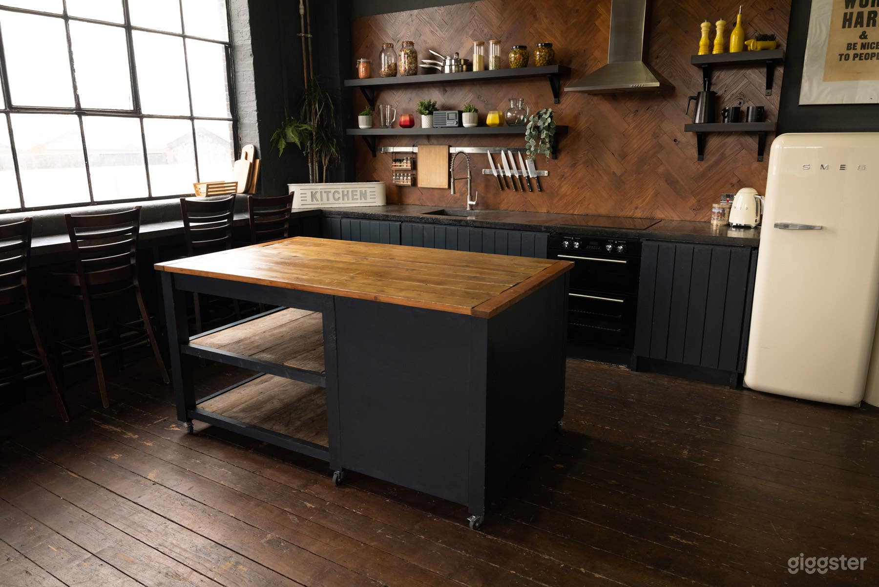 Dockyard Kitchen Photo 1