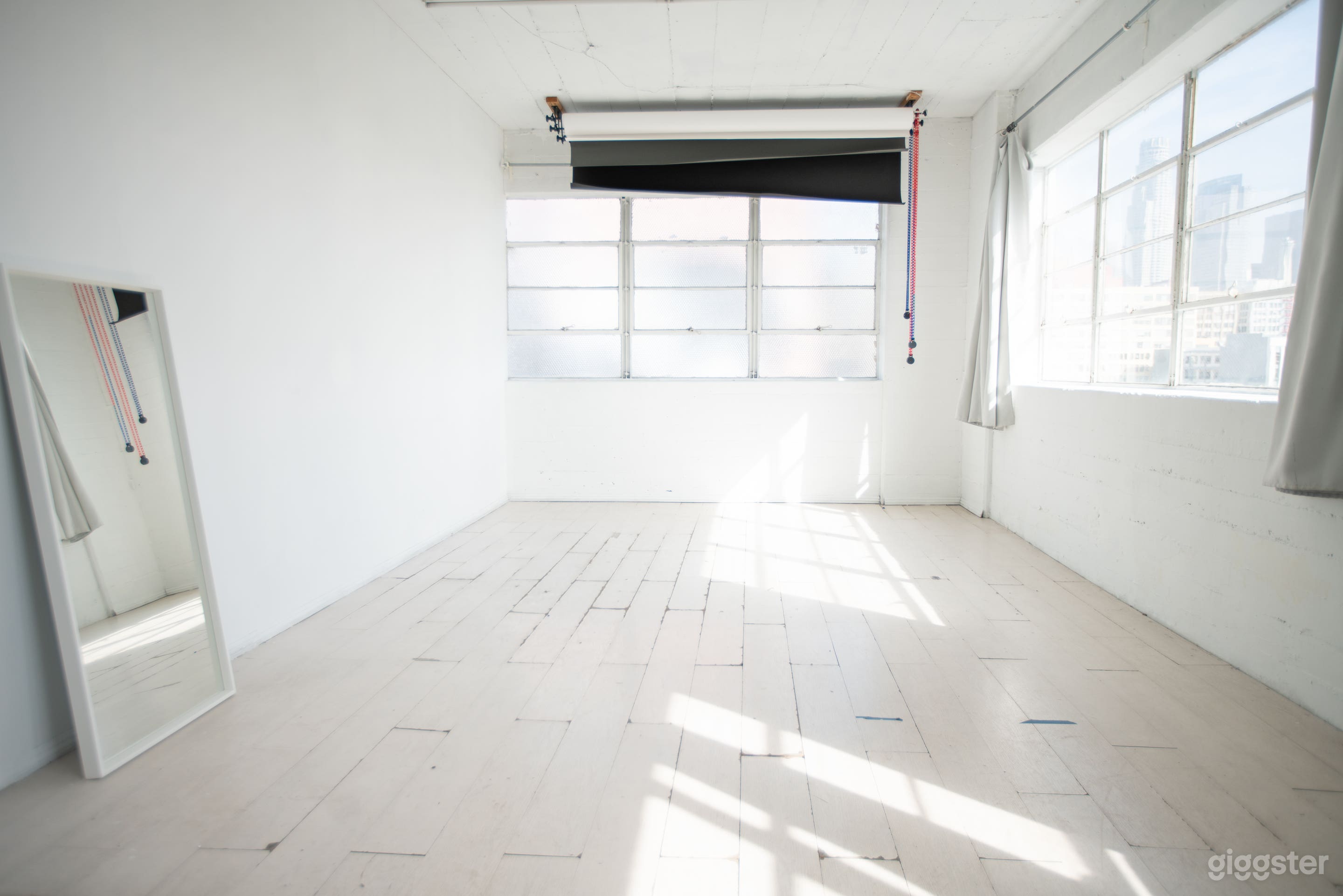 Oak And White Laminate Floor Loft Photo 3