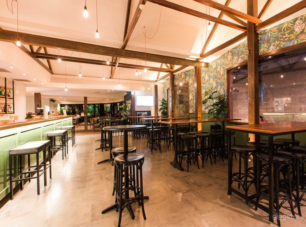 The Lord Alfred Photo 2