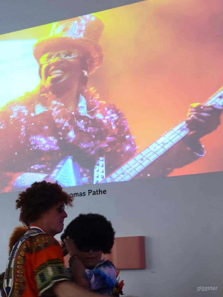 Private event type In Main Room