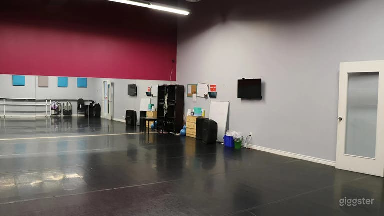 Intimate Dance Studio for Rehearsals, Classes & Small Events 